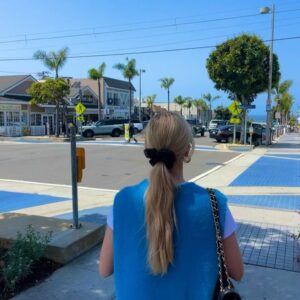Leah McNamara Instagram - Blue on blue on blue 💙🐬🦋🩵