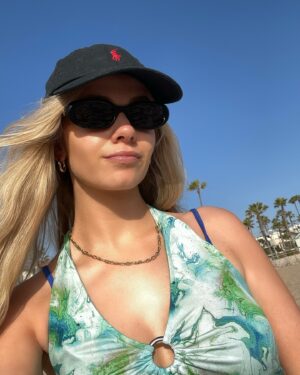 Leah McNamara Instagram - Blue on blue on blue 💙🐬🦋🩵