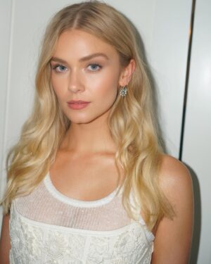 Leah McNamara Instagram - Day Dreamin’ in Dior 🌼☁️🌸

At last night’s screening for 
Then You Run, out tomorrow on @skytv and @nowtv !!

📸 @sarahillmakeup 

Styling @rachaelperrystyling 
Makeup @sarahillmakeup 
Hair @davidebarbieri_ 

Wearing @dior 
Jewellery @jessica_mccormack