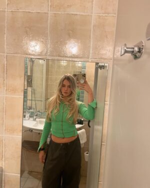 Leah McNamara Instagram - 🇮🇪💚🔫🤑