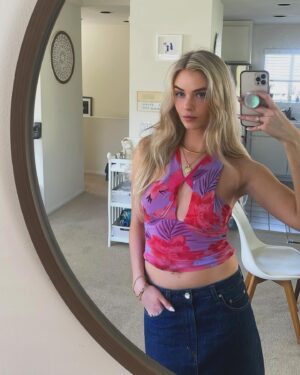 Leah McNamara Instagram - cali babii ~_*~🌸🎀👛👙~*_~