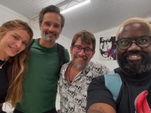 Leandro Firmino Instagram - Estou bem animado com os novos trabalhos, já até mudei o visual para o novo personagem. 

Gostaram dessa minha nova versão?

#filmes #séries #brasilianactor
