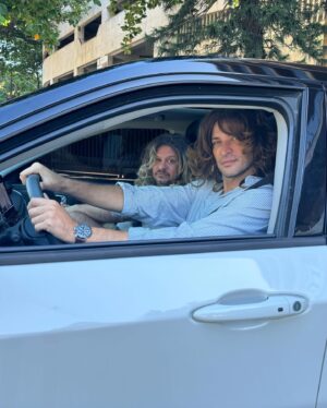 Leandro Lima Instagram - Dump da semana 
 Bigodin 
Mudança.  @flavialucini  com @julianoezuel  @studiociscodesign  Sobre nós dois  Thelma e Louise com @igoregypto  @gaslightnoteatro  Força na peruca