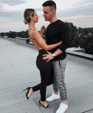 Léanne Lévesque Instagram - With you I’m superhuman… Déjà un an à t’aimer @marcmorissette 🖤