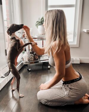 Léanne Lévesque Instagram - Petit bonhomme. 🖤