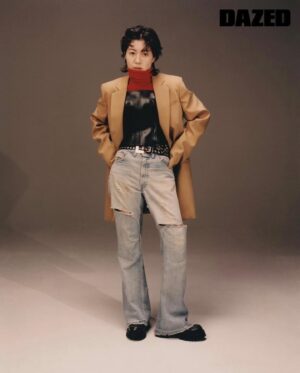 Lee Bom Instagram - 멋졌던 심은경 배우님 🥹@ekshim_ 🫶🏻

@dazedkorea 
@bebekimxx 
@pakbae 
@bit.boot_naejoo