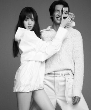 Lee Bom Instagram - ✨@aksakfn12 🤍

#김영광 #사랑이라말해요 #우동커플 

🫶🏻
@photokyj80 
@annannaim 
@imhrim 
@singlesmagazine