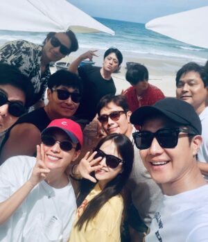 Lee Byung-hun Instagram - be happy~