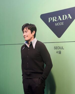 Lee Byung-hun Instagram - 보고싶었소
@Prada #Pradamode #Prada #AD