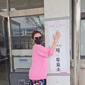 Lee Chae-dam Instagram - #여러분들... 꼭 🗳 투표합시다...
# 우리에 주권을 버리지마세요..!!!
#역대 이런나라는 없었습니다..
#국민들 죽어가요...힘들어요..!!!!!!!
ㅡㅡㅡㅡㅡㅡㅡㅡㅡㅡㅡㅡㅡㅡㅡㅡㅡㅡㅡㅡㅡㅡ
#배우 #성인배우 #이채담 #유튜브 #유튜브채널 #채담이TV  #인스타 #iloveyouchaedam #틱톡 #chaedam2 #페이스북  #섹시퀸배우이채담 #hoo #이채담 #팬트리 #이채담 #카톡 MyLCD1004 #채담이 #채린