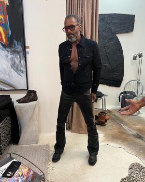 Lee Daniels Instagram - @lennykravitz yes I stole your leather pants….you’re rich enough to get another pair made 💅🏾