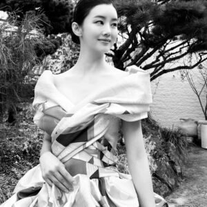 Lee Ga-ryeong Instagram - @kimmisook_wedding_official 
@heill_official