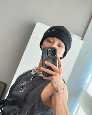Lee Gi-kwang Instagram - Today's Switch On