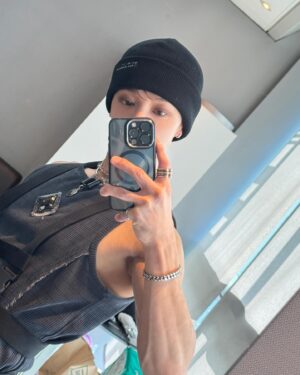 Lee Gi-kwang Instagram - Today's Switch On