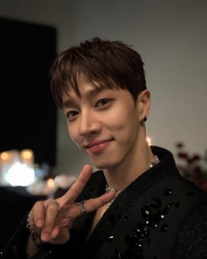 Lee Gi-kwang Instagram - Switch on