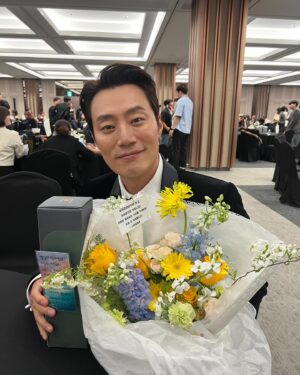 Lee Hee-jun Instagram - 팬분들 감사합니다 #백상예술대상