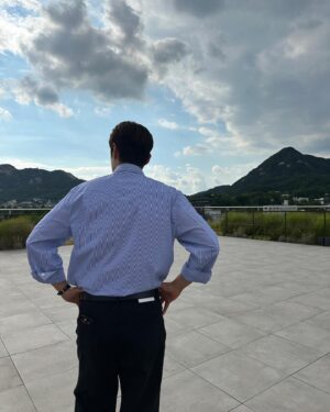 Lee Hee-jun Instagram - 기자님들과 인터뷰 끝나고ㅎㅎ
#핸섬가이즈  오늘 개봉