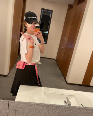 Lee Hye-jung Instagram - 언니랑 골프치러 🧡