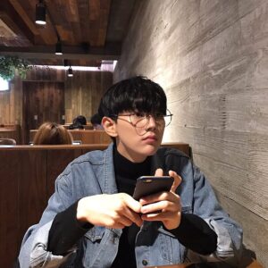 Lee Hyun-jun Instagram - 🤔