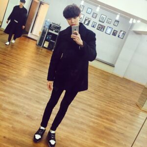 Lee Hyun-jun Instagram - 아이폰은 좋구나😂