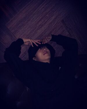 Lee Il-jun Instagram - 손 하트