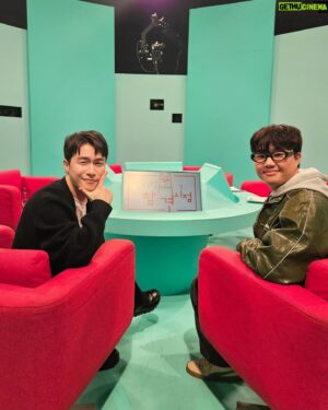 Lee Jae-won Instagram - .
오늘밤은 전참시!!! #많관부
새해복 많이 받으세요🙇🏻‍♂️
