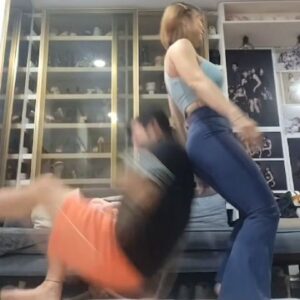 Lee Jeong-hoon Instagram - Perbedaan antara pasang itu kita harus bisa sesuaikan 🔥🔥🔥🔥
Maubitu sifat, ukuran , berat badan , kebiasaan 😂🤣😂🤣🙏🙏🙏🤩
Setuju????