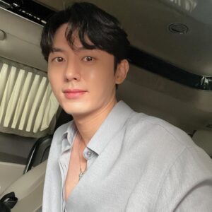 Actor Lee Ji-hoon HD Instagram Photos and Wallpapers May 2024