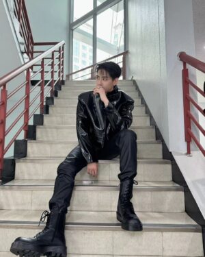 Lee Jin-hyuk Instagram - 한 주의 마무리🤩