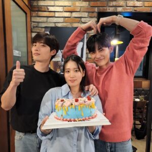 Lee Jong-hyuk Instagram - #우리연애시뮬레이션 막방기념🫶