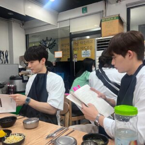 Lee Jong-hyuk Instagram - #우리연애시뮬레이션 막방기념🫶