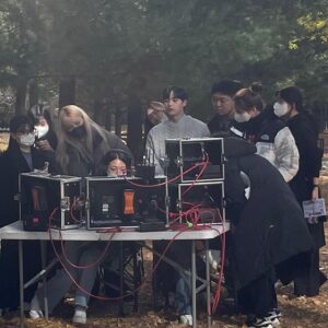 Lee Jong-hyuk Instagram - #청담국제고등학교 #서도언 

현장에서 도언이 많이 아껴주셔서 정말 감사해요. 덕분에 도언이로서 마냥 행복촬영이었습니다. 
부족했지만 더 성장해서 오겠습니다! 
또 만나주세요 안녕🥹