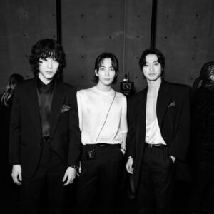 Lee Jong-won Instagram - Thank you for inviting me. It was the best time ever 🌹🇫🇷❤️
@ysl @anthonyvaccarello