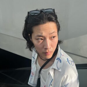 Lee Jong-won Instagram - 🌞☀️☀️😎💨