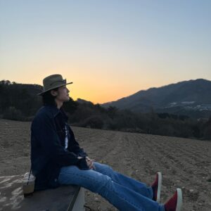 Lee Jong-won Instagram - 염소자리의 여행 🌌🐐