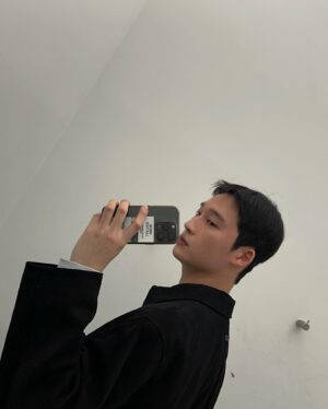 Lee Joo-hyung Instagram - 4월부터 5월까지 🩵