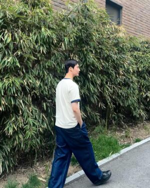 Lee Joo-hyung Instagram - #광고
“마리떼의 여름”

NEW 24SUMMER 컬렉션 베이스볼 링거티의 부드러운 소재와 귀여운 빈티지 그래픽으로 시원한 여름을 만나보세욥👀

#마리떼 #마리떼프랑소와저버 #MARITHE
@marithe_kr