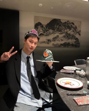 Lee Joo-hyung Instagram - 올해도 너무 행복한 생일이었어요  축하해주신 모든 분들 감사합니다👀