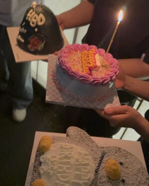 Lee Joo-hyung Instagram - 올해도 너무 행복한 생일이었어요  축하해주신 모든 분들 감사합니다👀