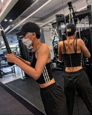 Lee Joo-young Instagram - 춘자모드.
I was becoming #2F
 8kg
#the8show
