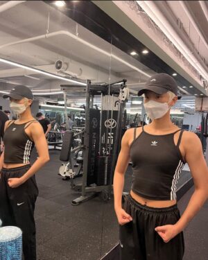 Lee Joo-young Instagram - 춘자모드.
I was becoming #2F
 8kg
#the8show