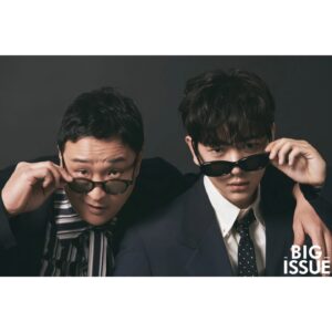 Lee Ju-seung Instagram - 배우 이주승과 배우 구성환의 화보 #빅이슈 #bigissue #화보 #다우렌의결혼 #영화는영화관에서봐야제맛 #예매고고씽!