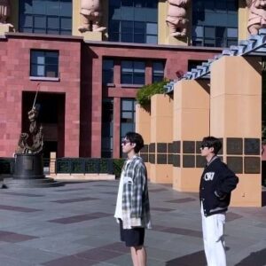 Lee Jung-ha Instagram - #디즈니위시  #1월대개봉 
@disneykorea 
@7imdohoon 반장과 댄스타임