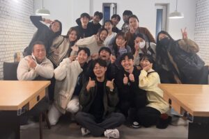 Lee Jung-jun Instagram - 7개월 동안 촬영하면서 많은 걸 배웠고 즐거웠습니다!! 
앞으로 모두 치얼업!!
.

.

.

.
#치얼업 #안녕 #고마웠어