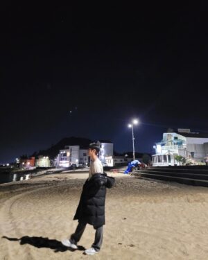 Lee Jung-jun Instagram - 🌌