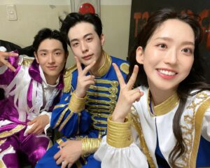 Lee Jung-jun Instagram - ✌️✌️✌️
.

.

.

.

.
#치얼업 #cheerup #sbs