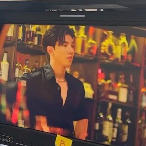 Lee Long Shi Instagram - เชิญบอกอารมณ์ของคุณได้เลยครับ🍷🥃

(OMG Vampire Ep.1 เปิดตัวแพททริคแล้วน้า ใครยังไม่ได้ดูดูย้อนหลังได้ที่ We TV นะคับ )
#omgvampire