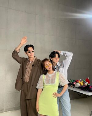 Lee Min-ki Instagram - .
🦊🐰👼🏻
#힙하게 #behindyourtouch #netflix
