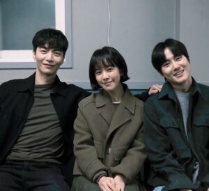 Lee Min-ki Instagram - .
장열. 예분. 선우
#힙하게