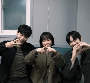 Lee Min-ki Instagram - .
장열. 예분. 선우
#힙하게